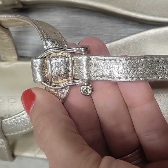 Sperry Top Sider Gold Leather Saltwater T-Strap Sandals - Picture 4 of 6